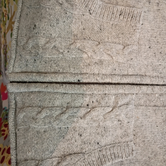 Irelandseye Grey Hooded Cardigan Sweater Size XL.  Wool And Cashmere Blend - Picture 3 of 10